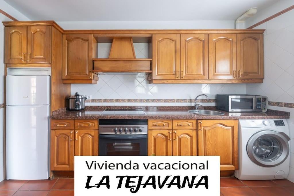Vivienda Vacacional La Tejavana Llames de Pría Екстериор снимка